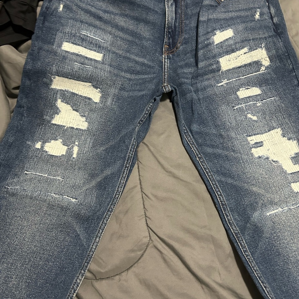 Men's Distressed Blue Jeans